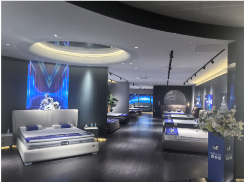 百万微孔呼吸的奢侈：席梦思黑金Smilecity床垫重新定义"躺平"哲学