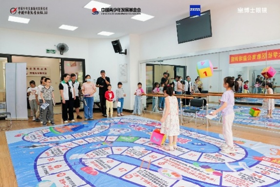 蔡司光学携手博士眼镜 助力希望工程守护&ldquo;大眼睛&rdquo;公益项目