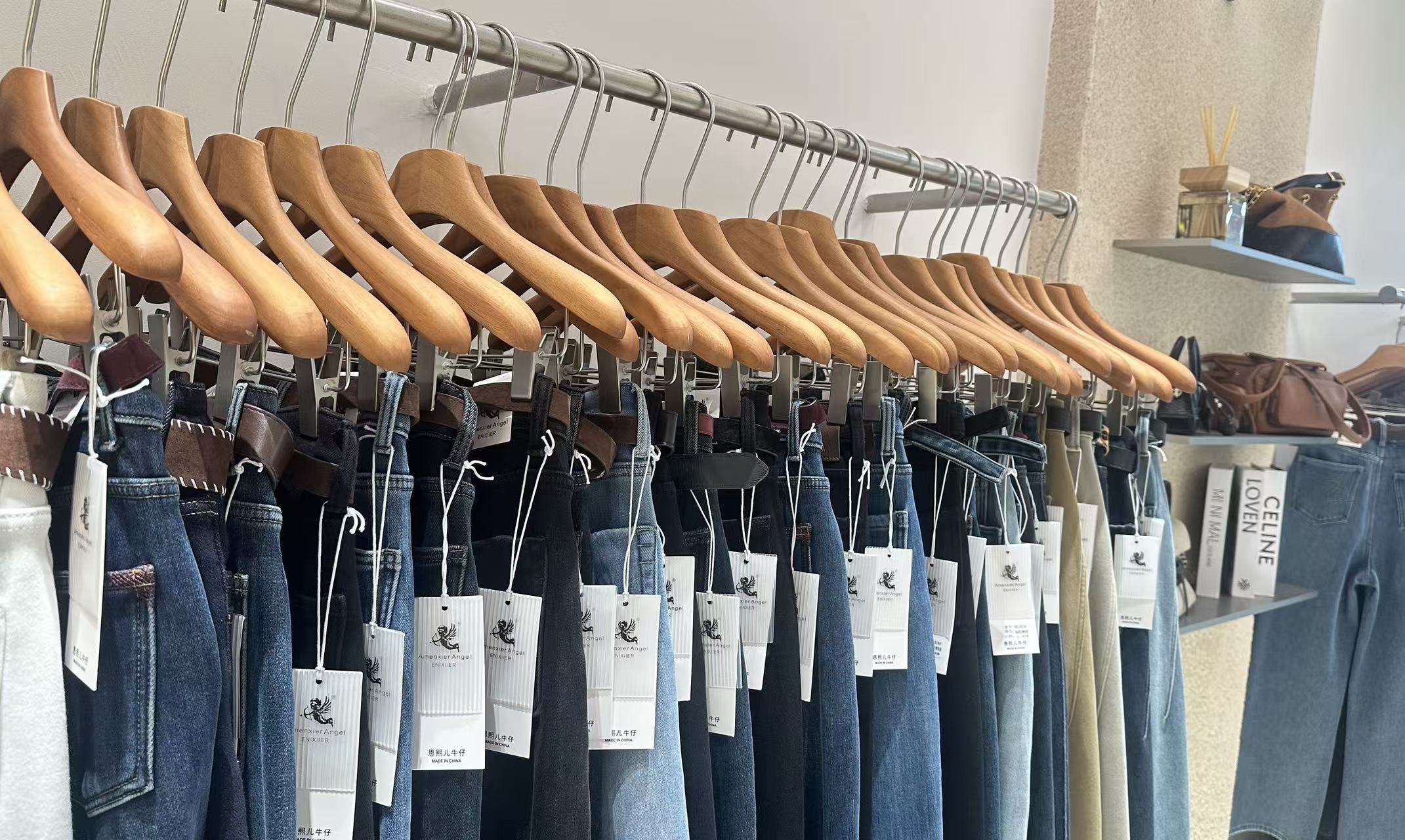 多品牌时代的稳健路径：XZ 如何成为恩熙儿的增长引擎